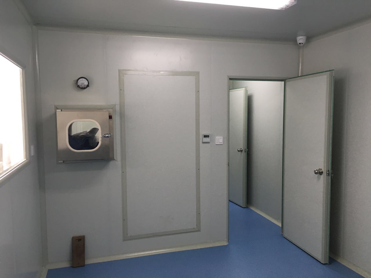 無(wú)菌實(shí)驗(yàn)室